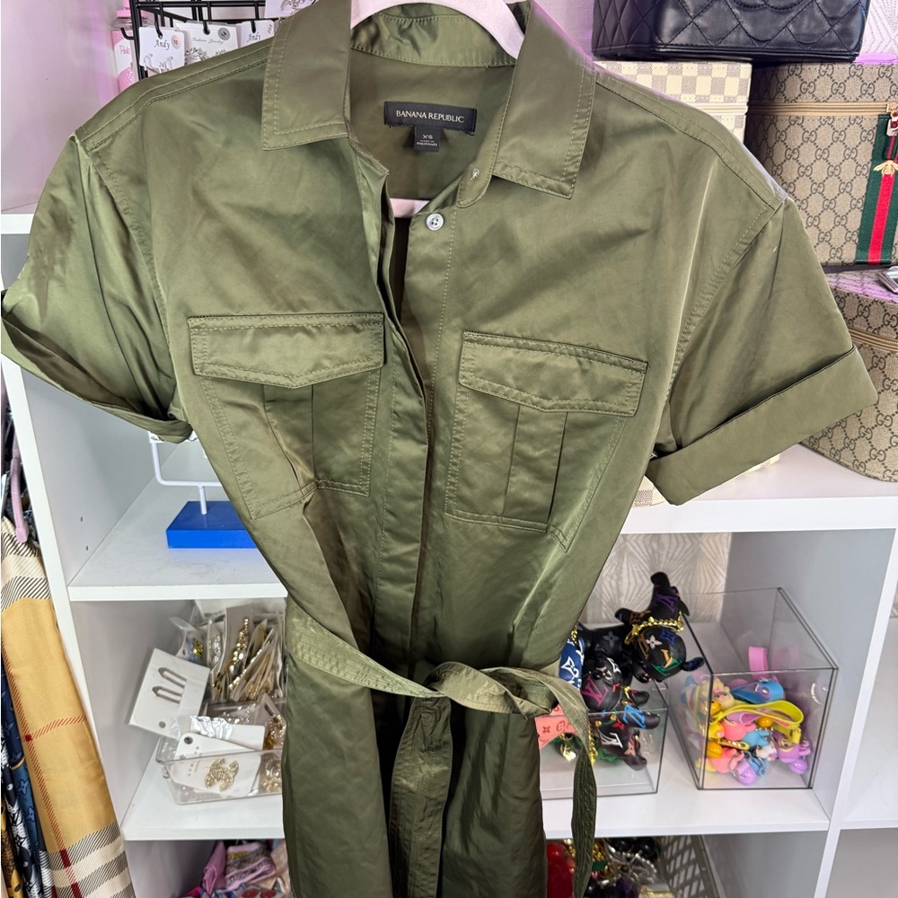 Banana Republic Sage Green Button-Up Top